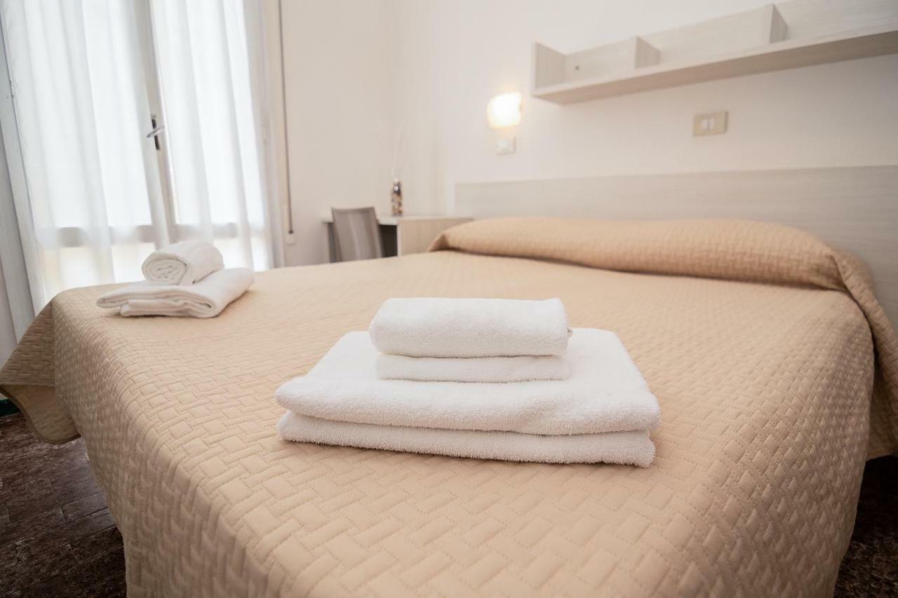 Hotel Napoleon Riccione Eksteriør bilde
